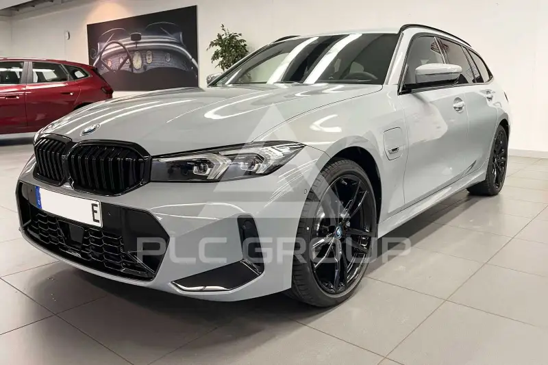 2023 BMW 320