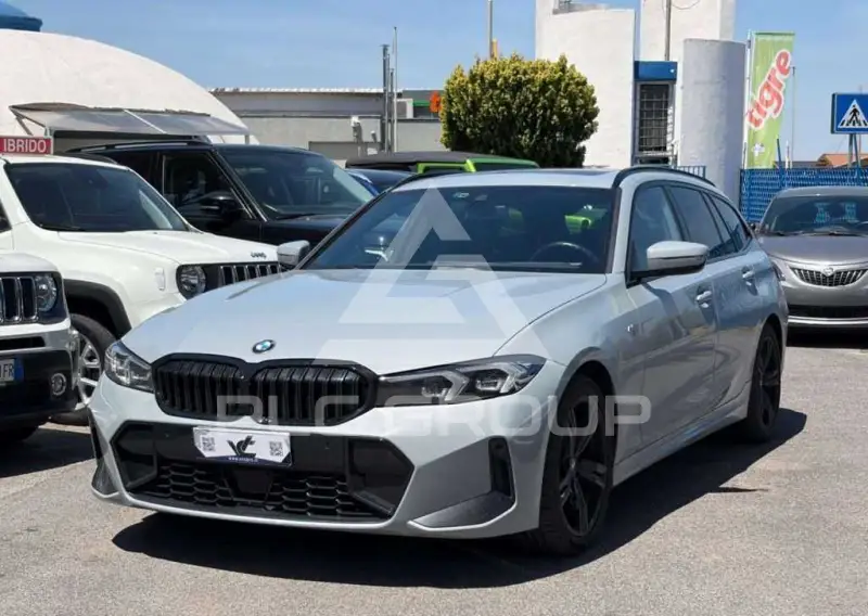 2023 BMW 320
