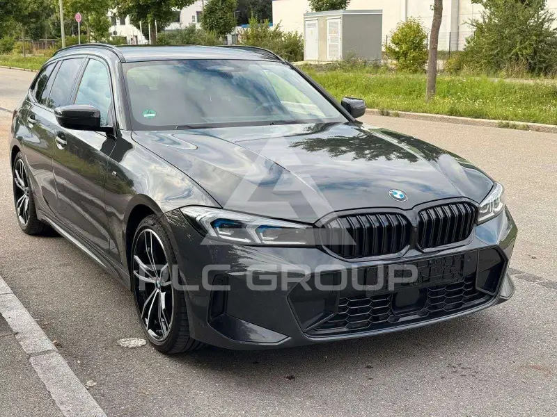 2023 BMW 320