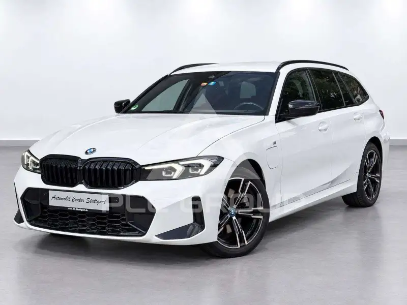 2023 BMW 320