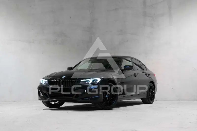 2023 BMW 320