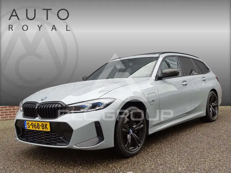 2023 BMW 320