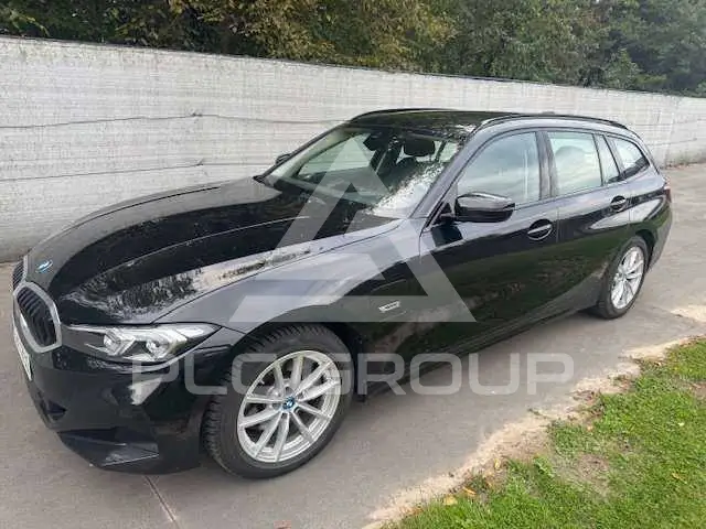 2023 BMW 320