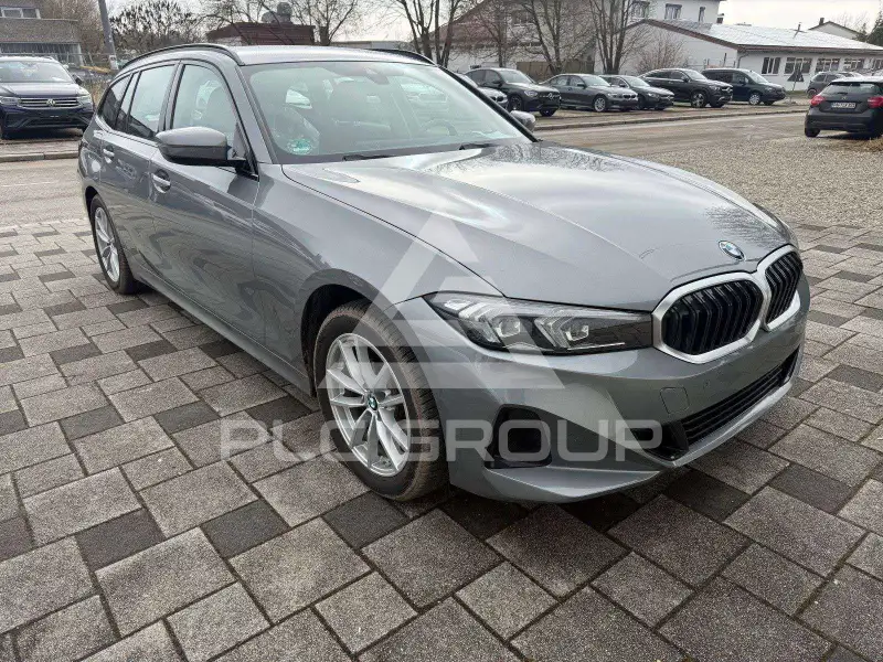 2023 BMW 320