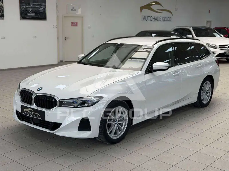 2023 BMW 330