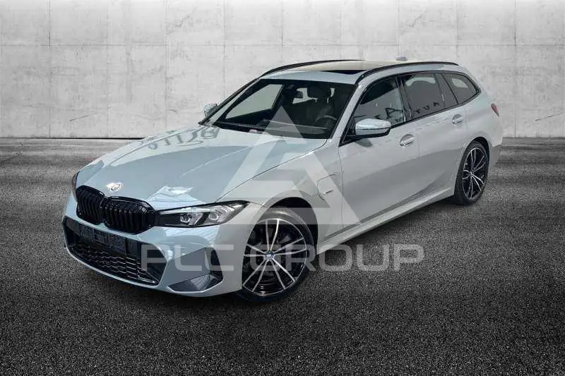 2023 BMW 330