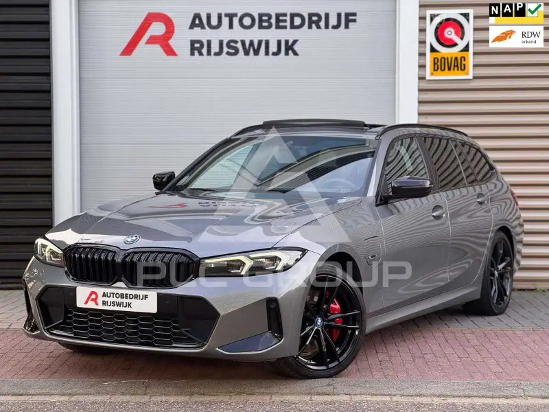 2023 BMW 330
