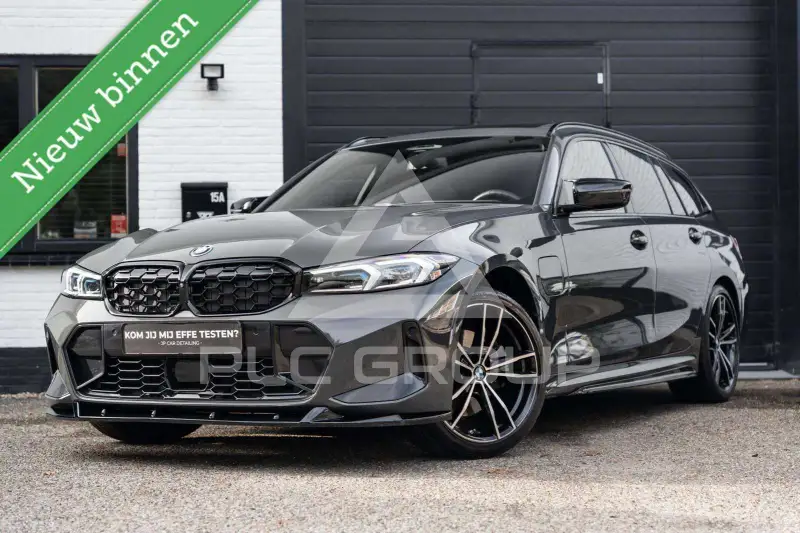 2023 BMW 330
