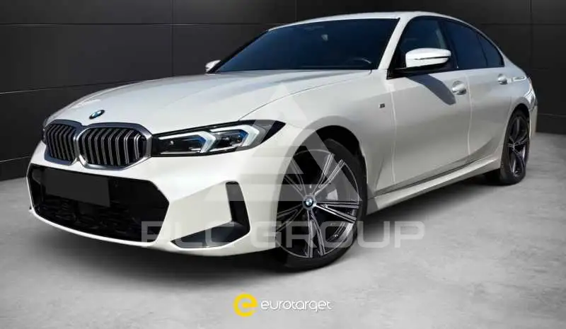 2023 BMW 330