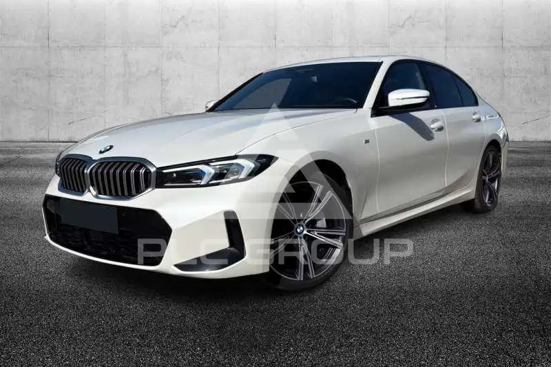 2023 BMW 330
