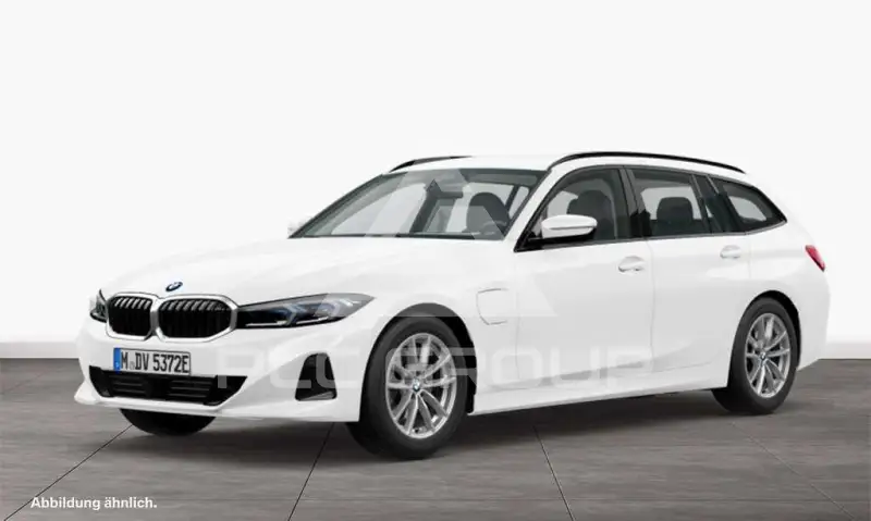 2023 BMW 330