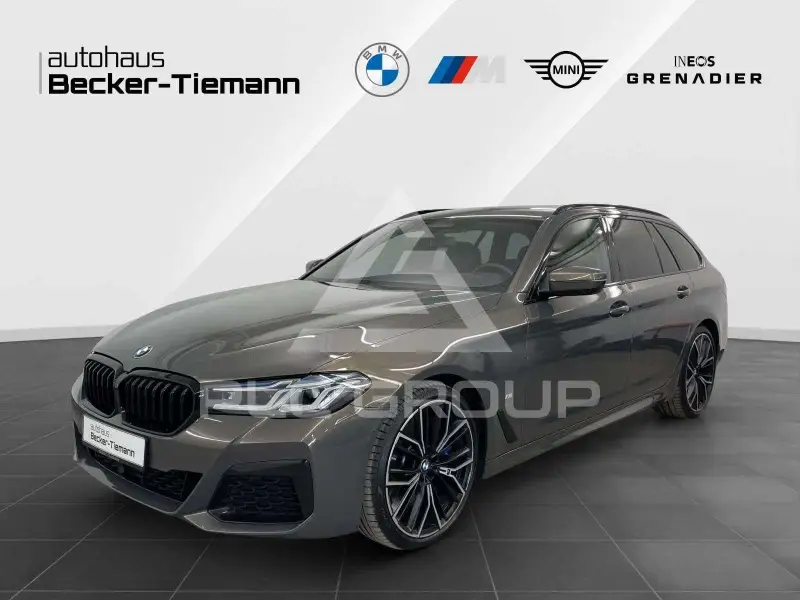 2023 BMW 540