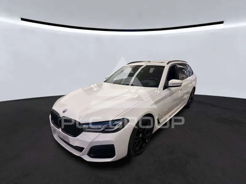 2023 BMW 540
