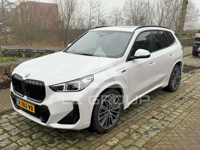 2023 BMW X1