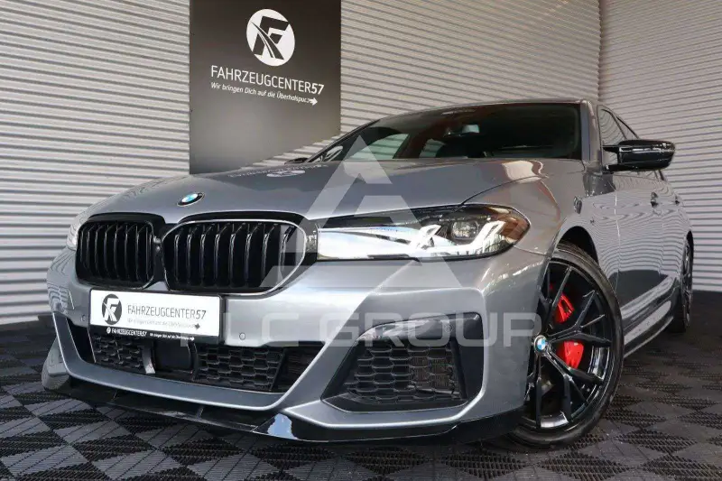 2023 BMW 550