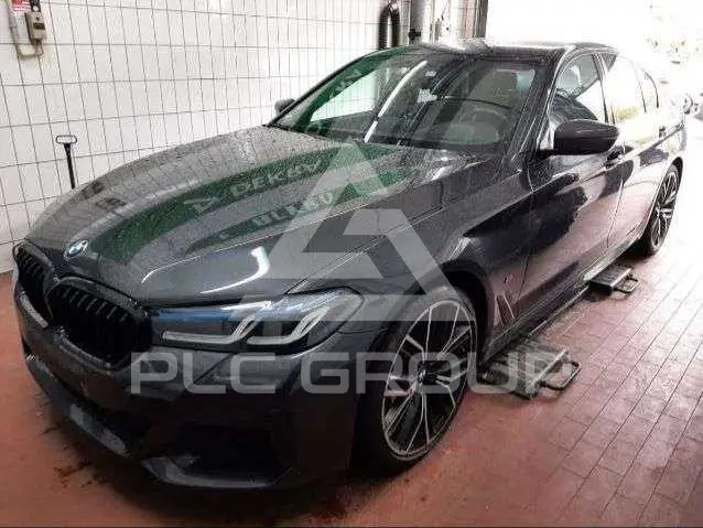 2023 BMW 550