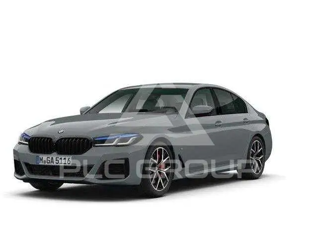 2023 BMW 550