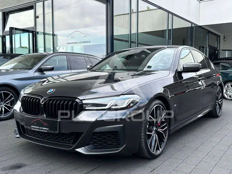 2023 BMW 550
