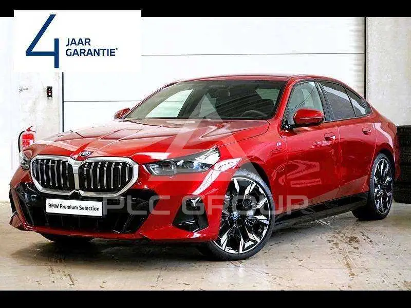2023 BMW 550