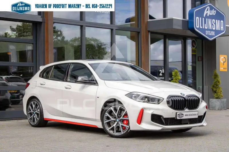 2023 BMW 128