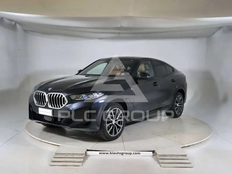 2023 BMW X6