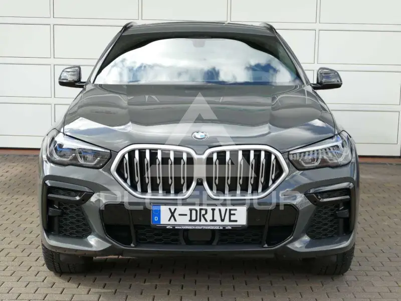 2023 BMW X6