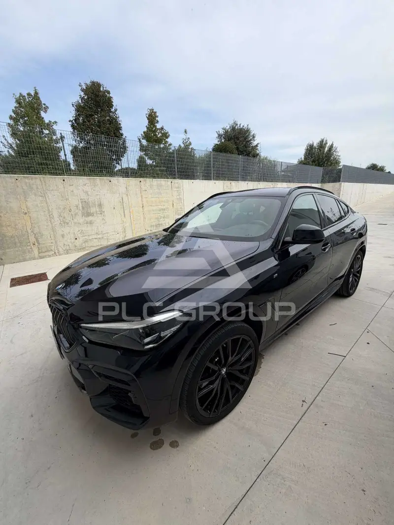 2023 BMW X6