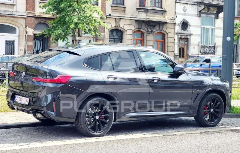 2023 BMW X4