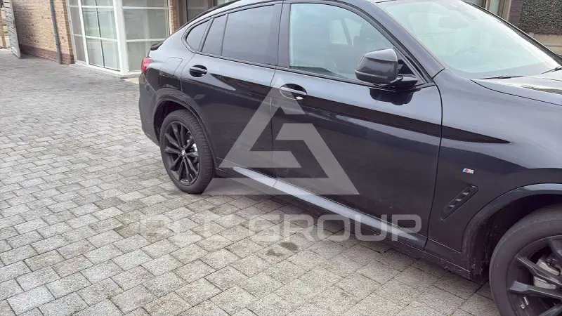 2023 BMW X4