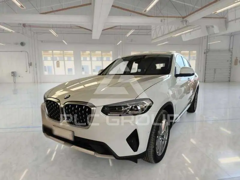 2023 BMW X4