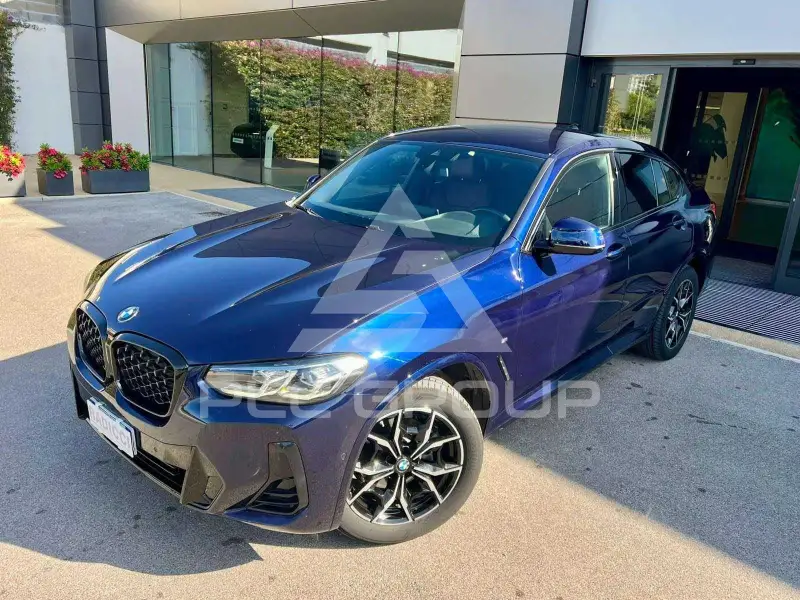 2023 BMW X4