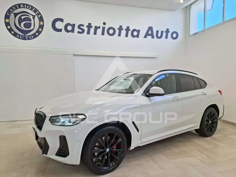 2023 BMW X4