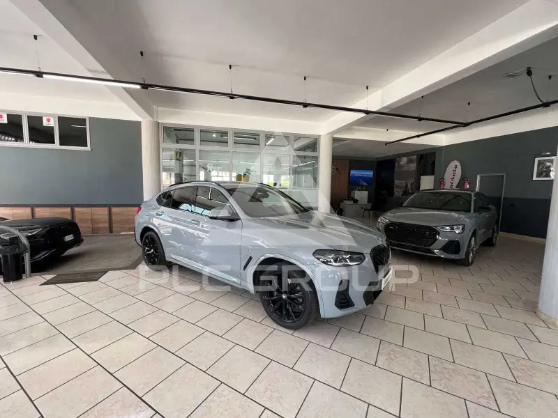 2023 BMW X4