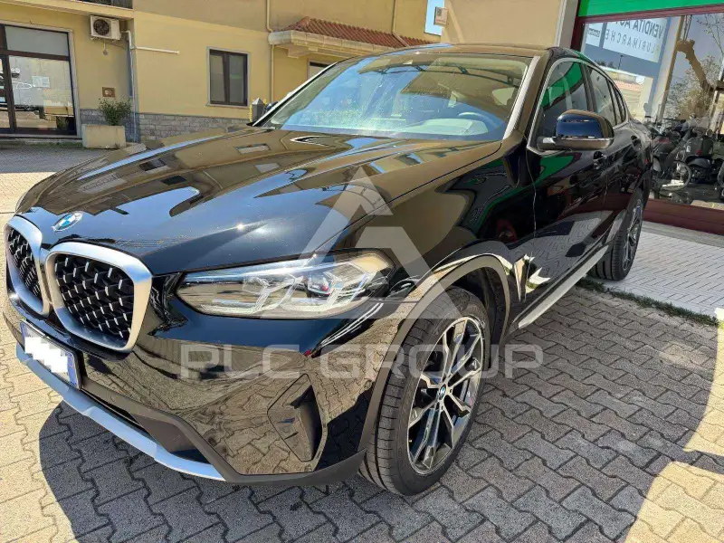 2023 BMW X4