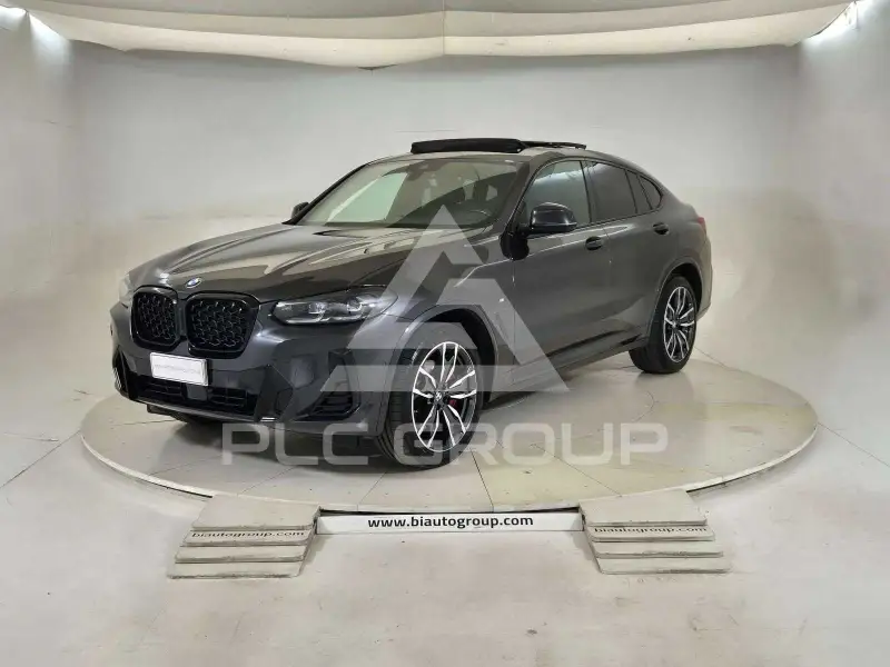 2023 BMW X4