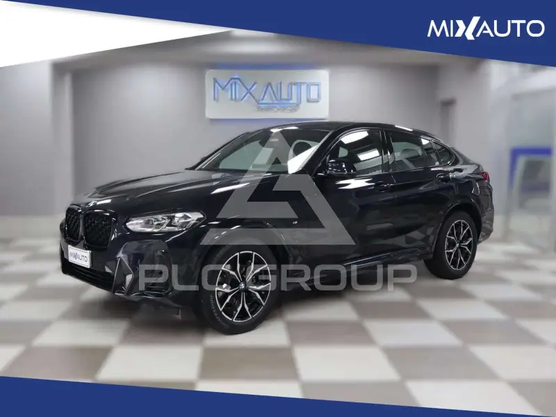 2023 BMW X4
