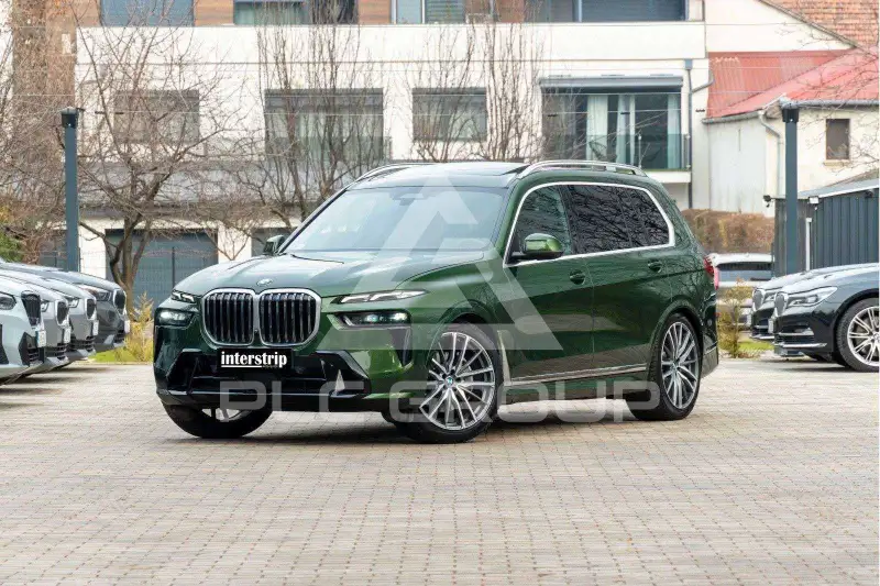 2023 BMW X7