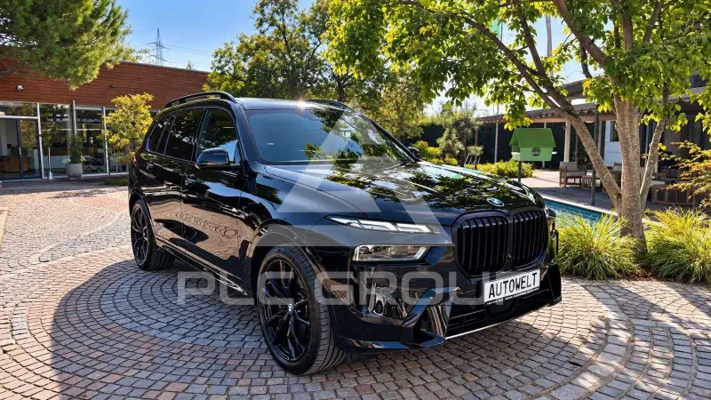 2023 BMW X7