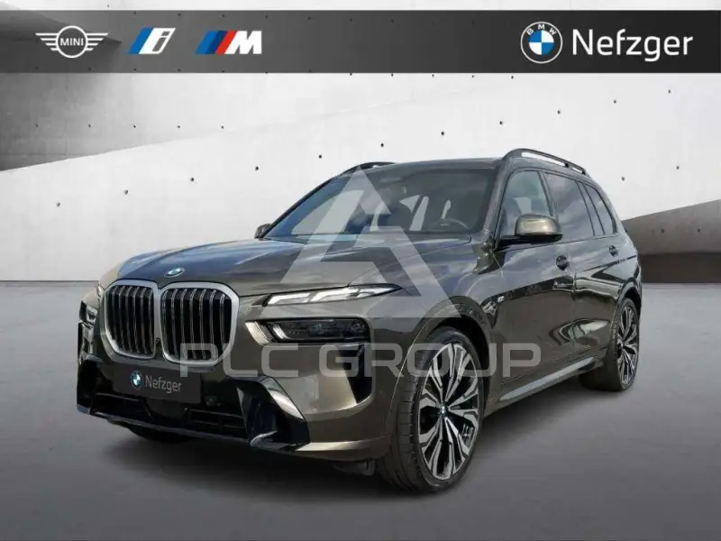 2023 BMW X7