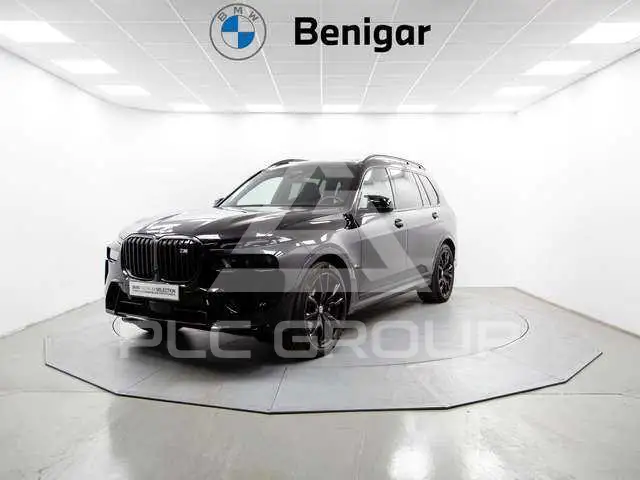 2023 BMW X7