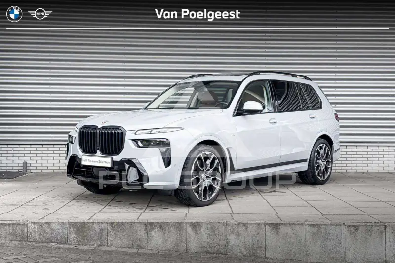 2023 BMW X7