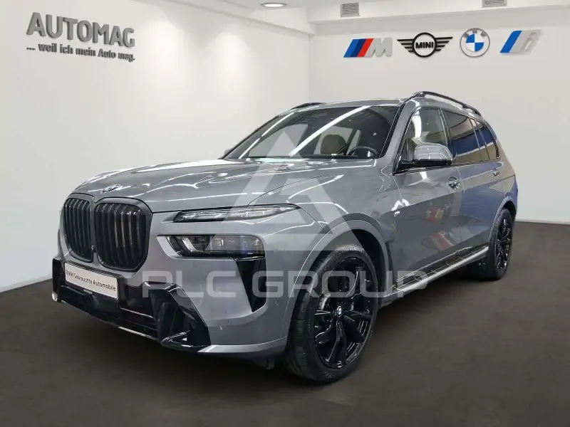 2023 BMW X7