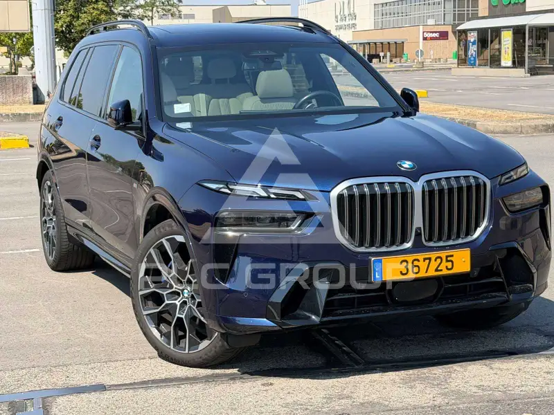 2023 BMW X7