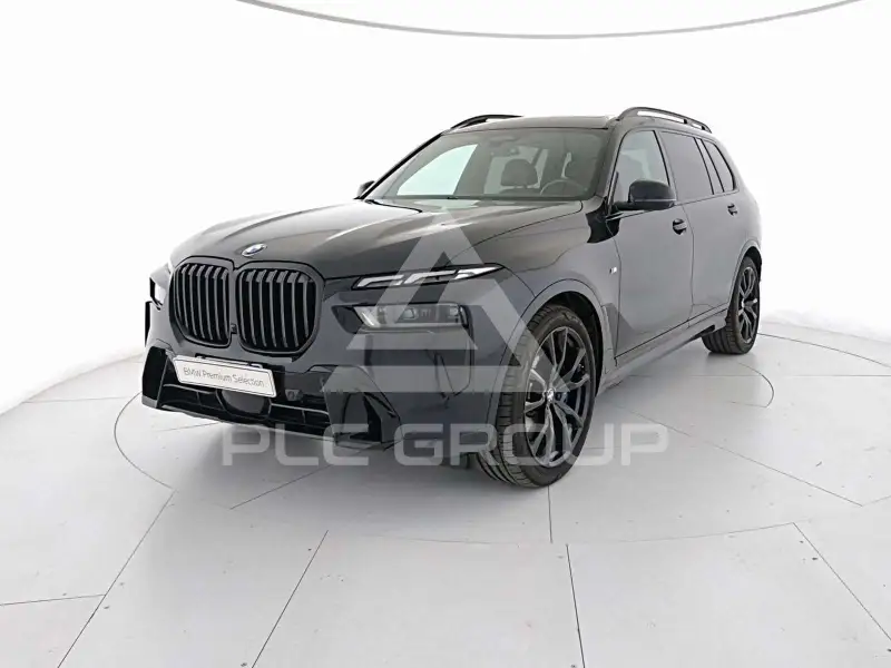 2023 BMW X7