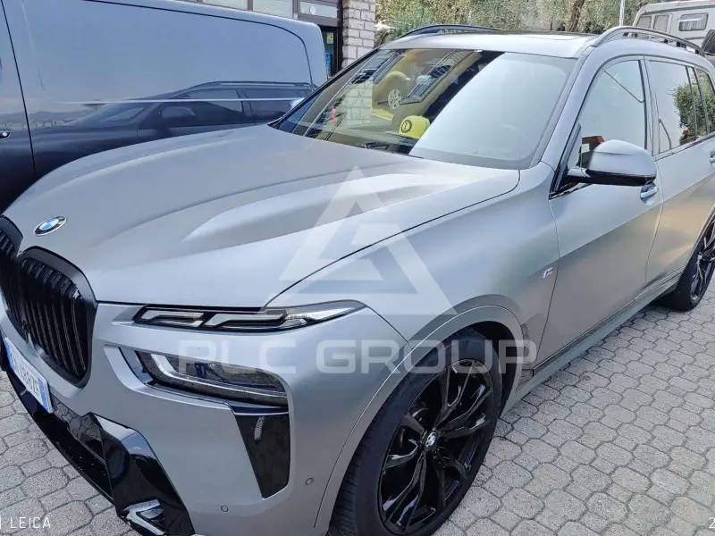 2023 BMW X7