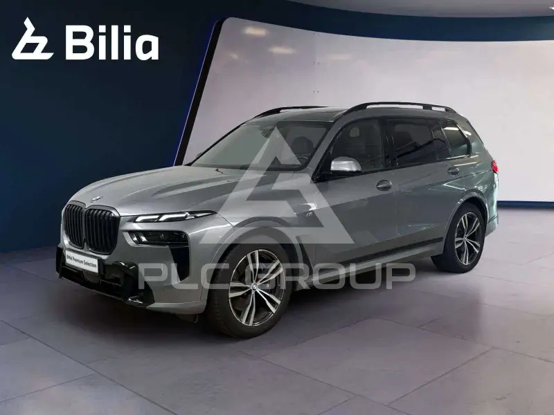 2023 BMW X7