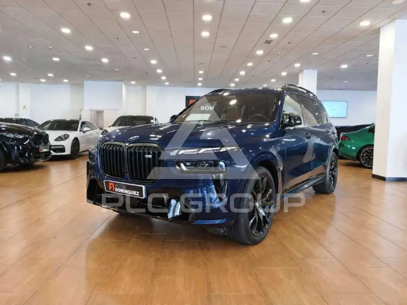 2023 BMW X7