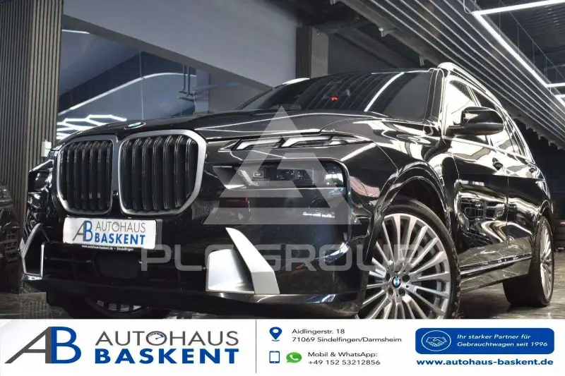 2023 BMW X7