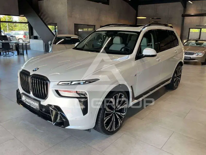 2023 BMW X7
