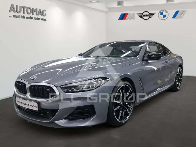 2023 BMW M8